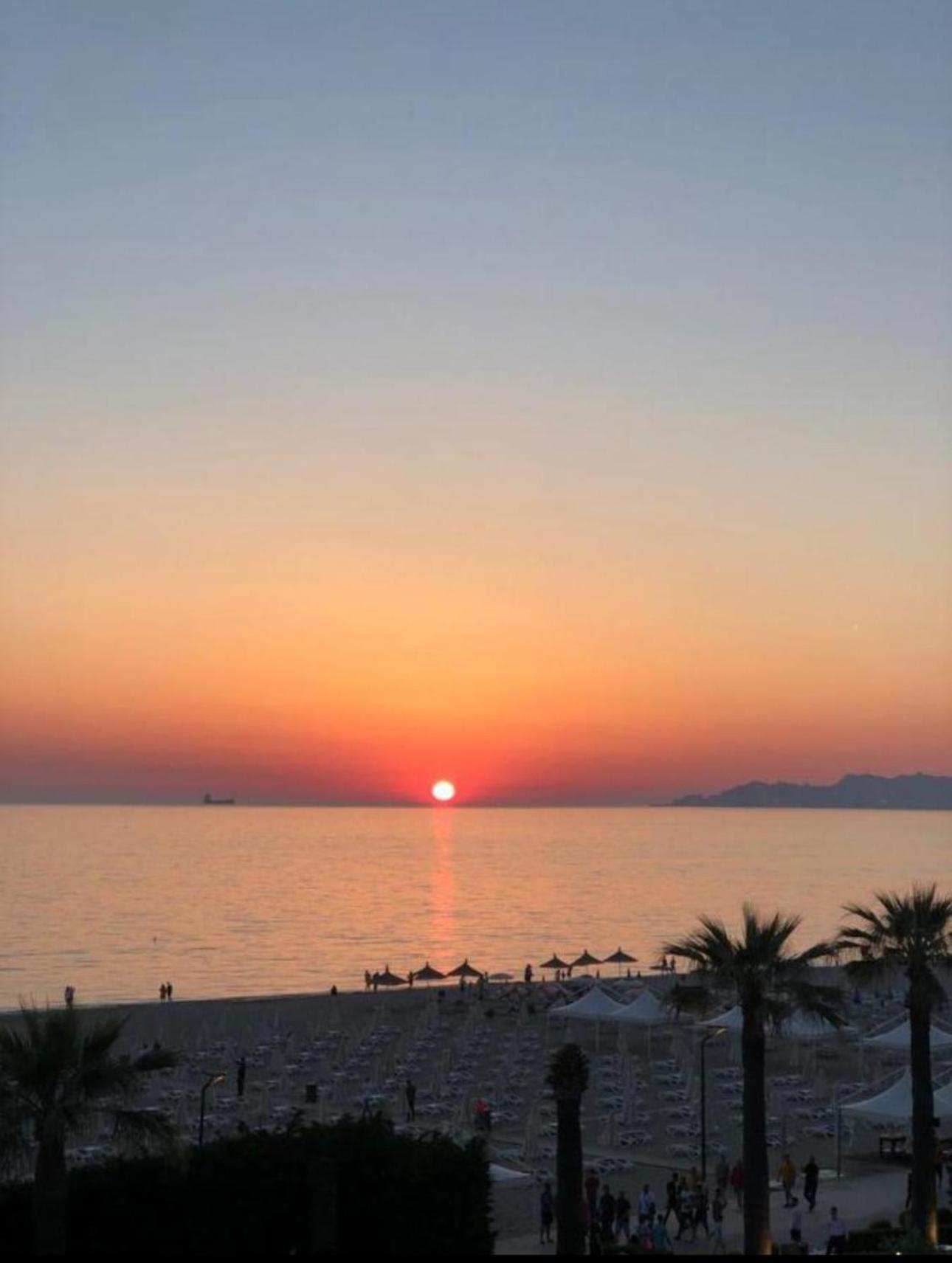 Cheap Studios , 10 Meters From Beach غوليم المظهر الخارجي الصورة